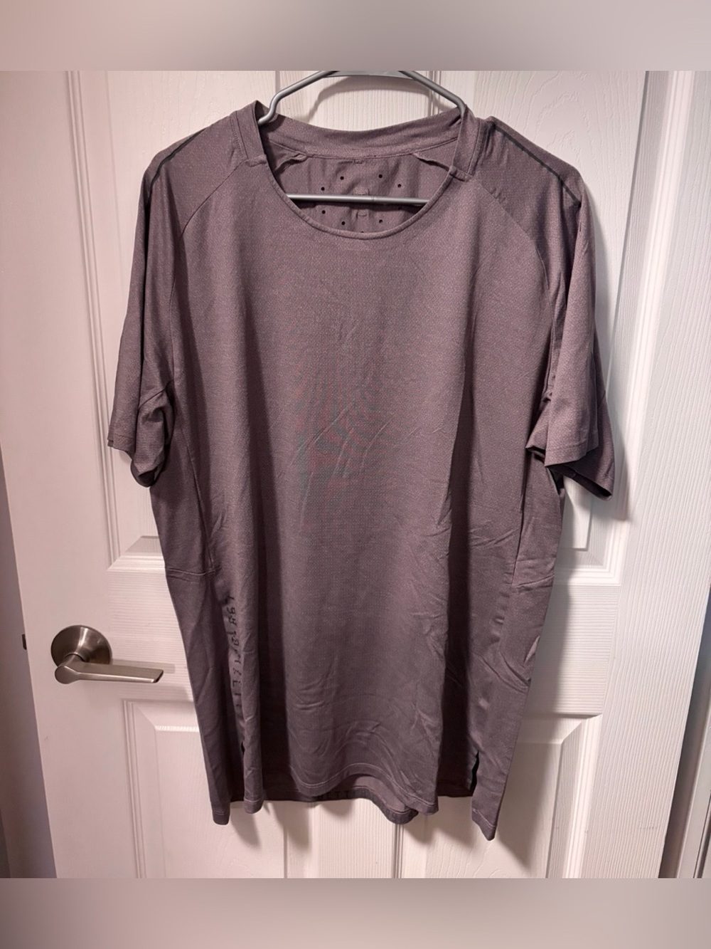 Lululemon Mens Textured Training Short Sleeve - Large